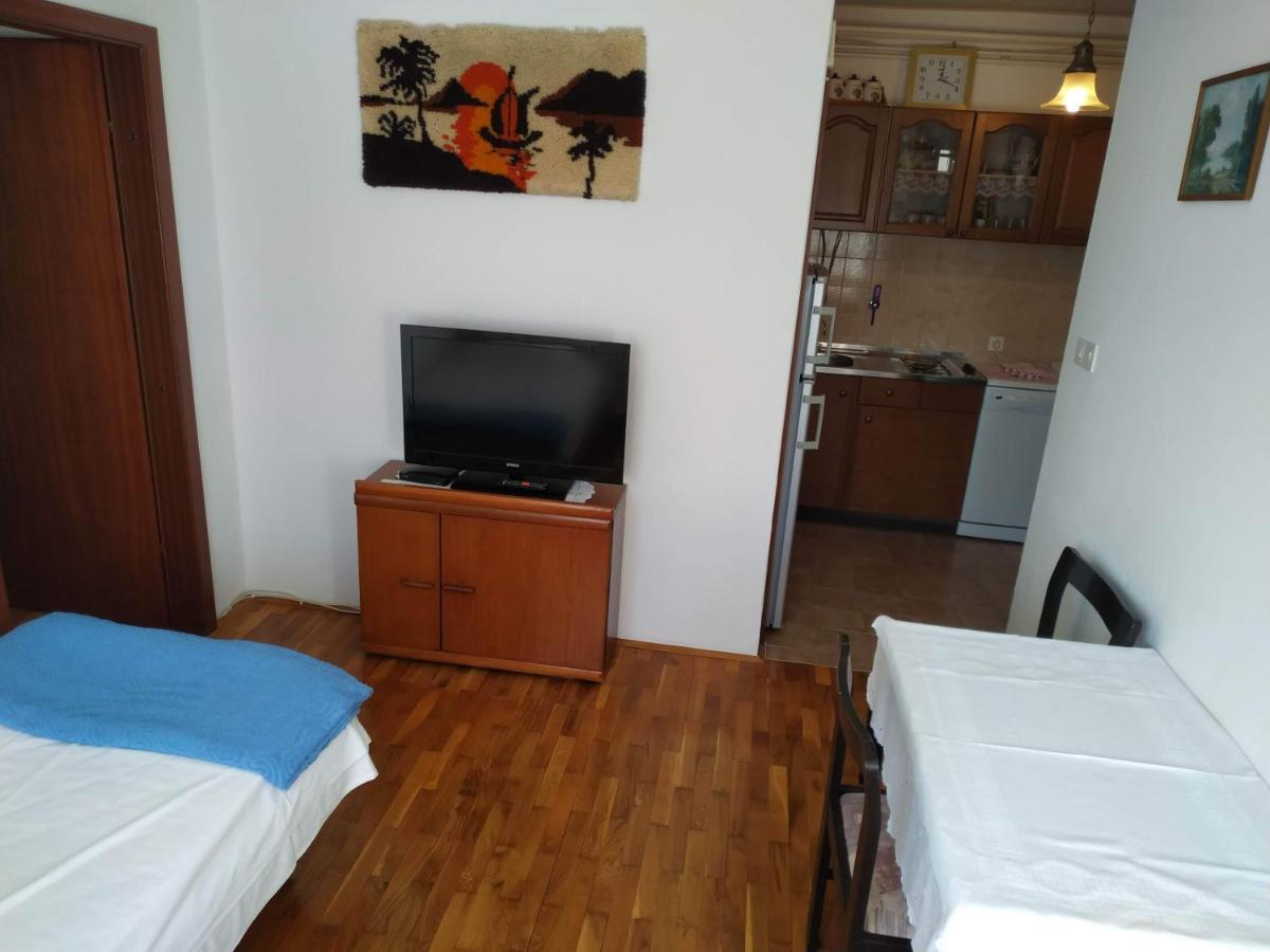 Apartments Marino Novi Vinodolski Bagian luar foto