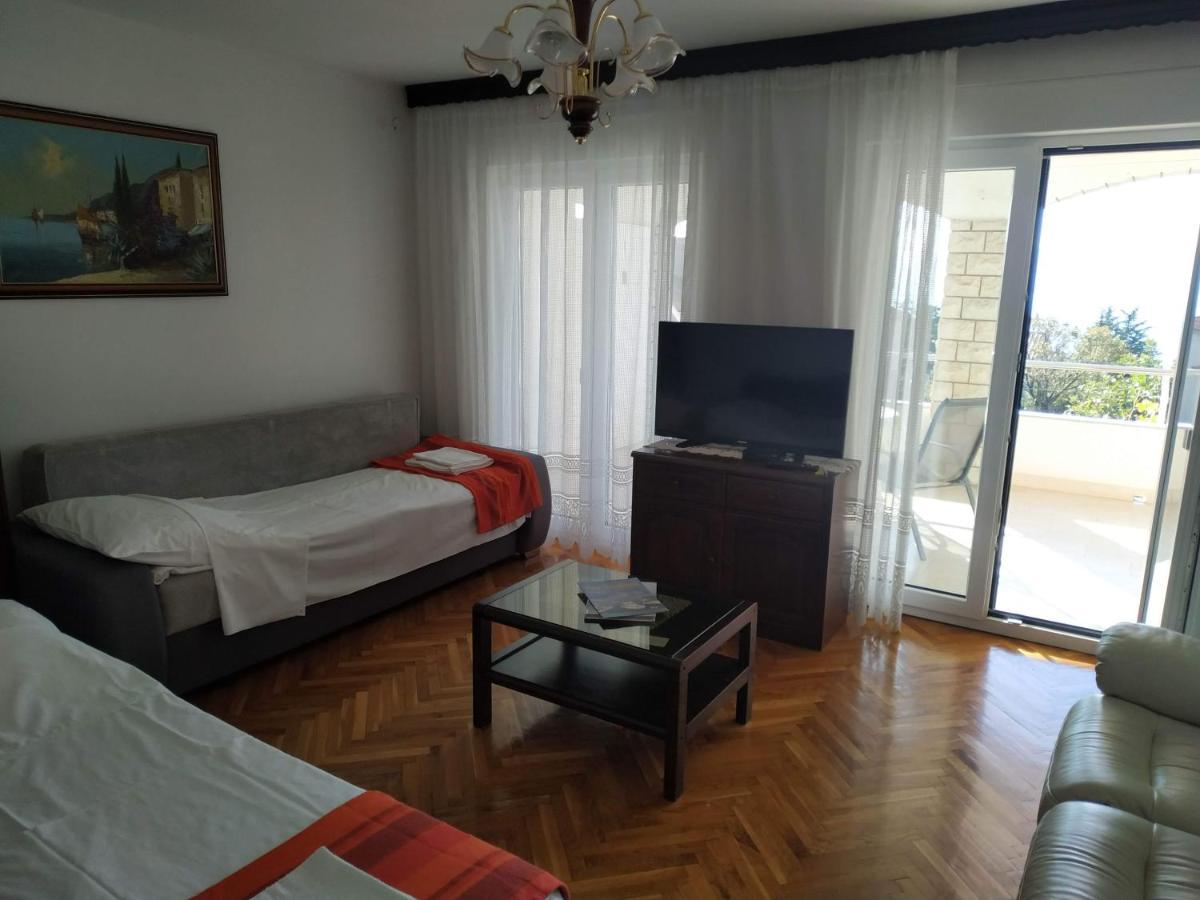 Apartments Marino Novi Vinodolski Bagian luar foto