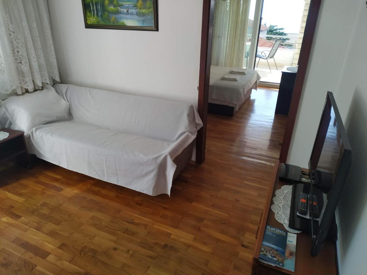 Apartments Marino Novi Vinodolski Bagian luar foto
