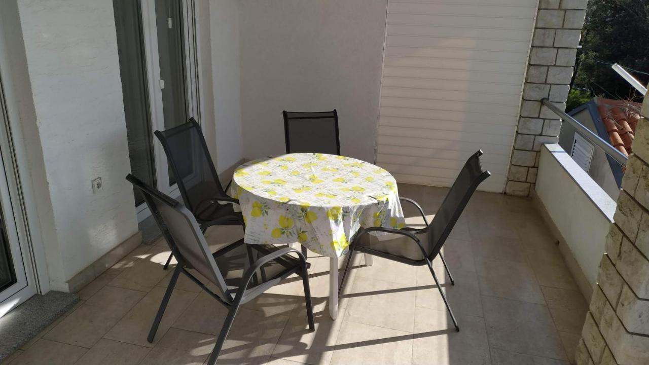 Apartments Marino Novi Vinodolski Bagian luar foto