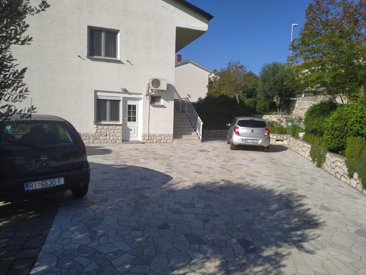 Apartments Marino Novi Vinodolski Bagian luar foto